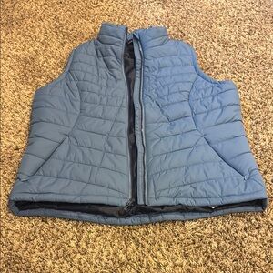 Women’s puffer vest. Size X-Large